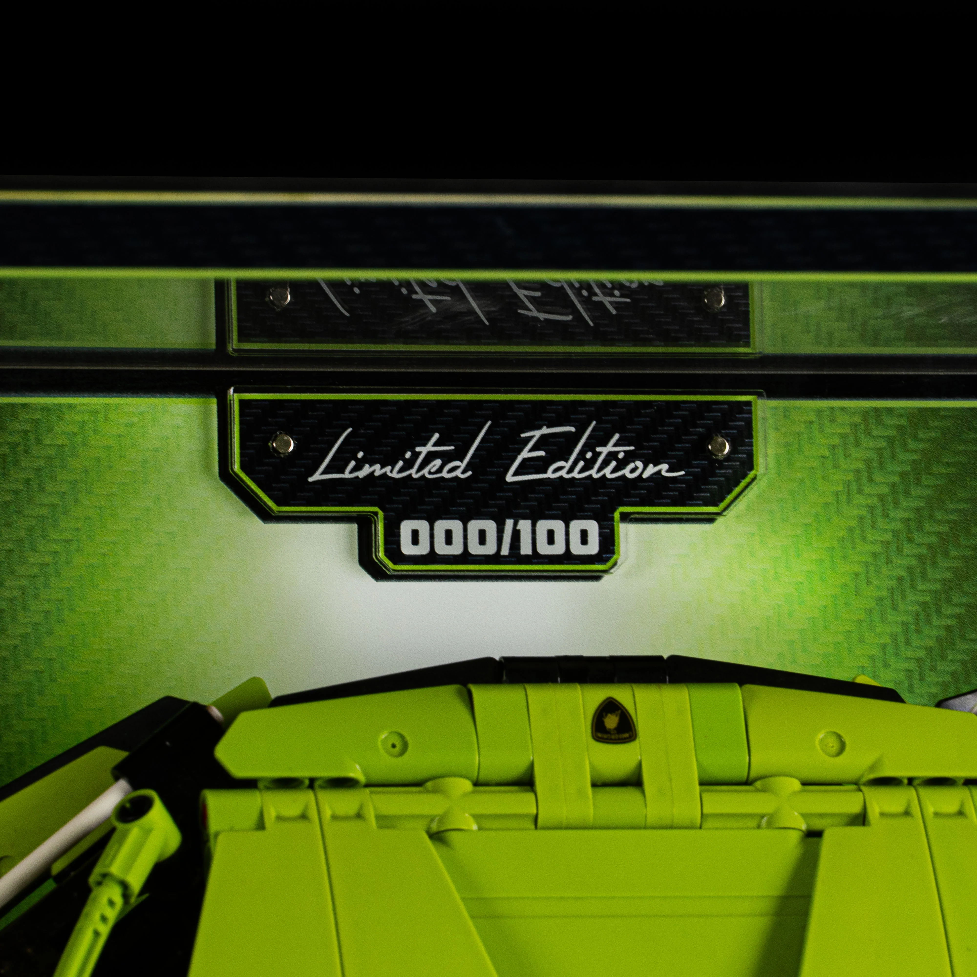 Limited Edition Wall Mounted Display Case for LEGO® Technic™ Lamborghini Sián (42115) - Image 5