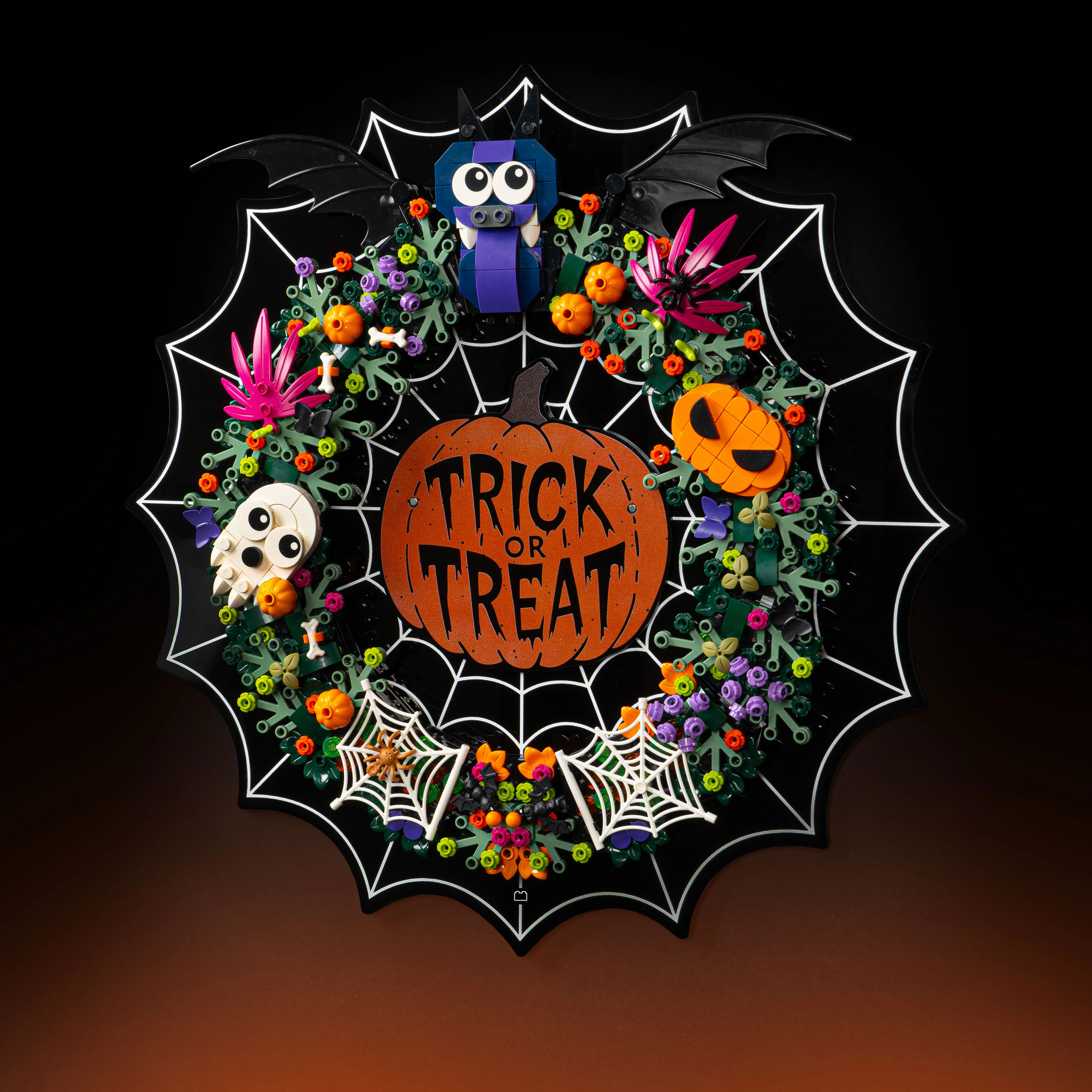 Limited Edition Wall Mounted Display Stand for LEGO® Halloween Wreath (40825) - Image 5