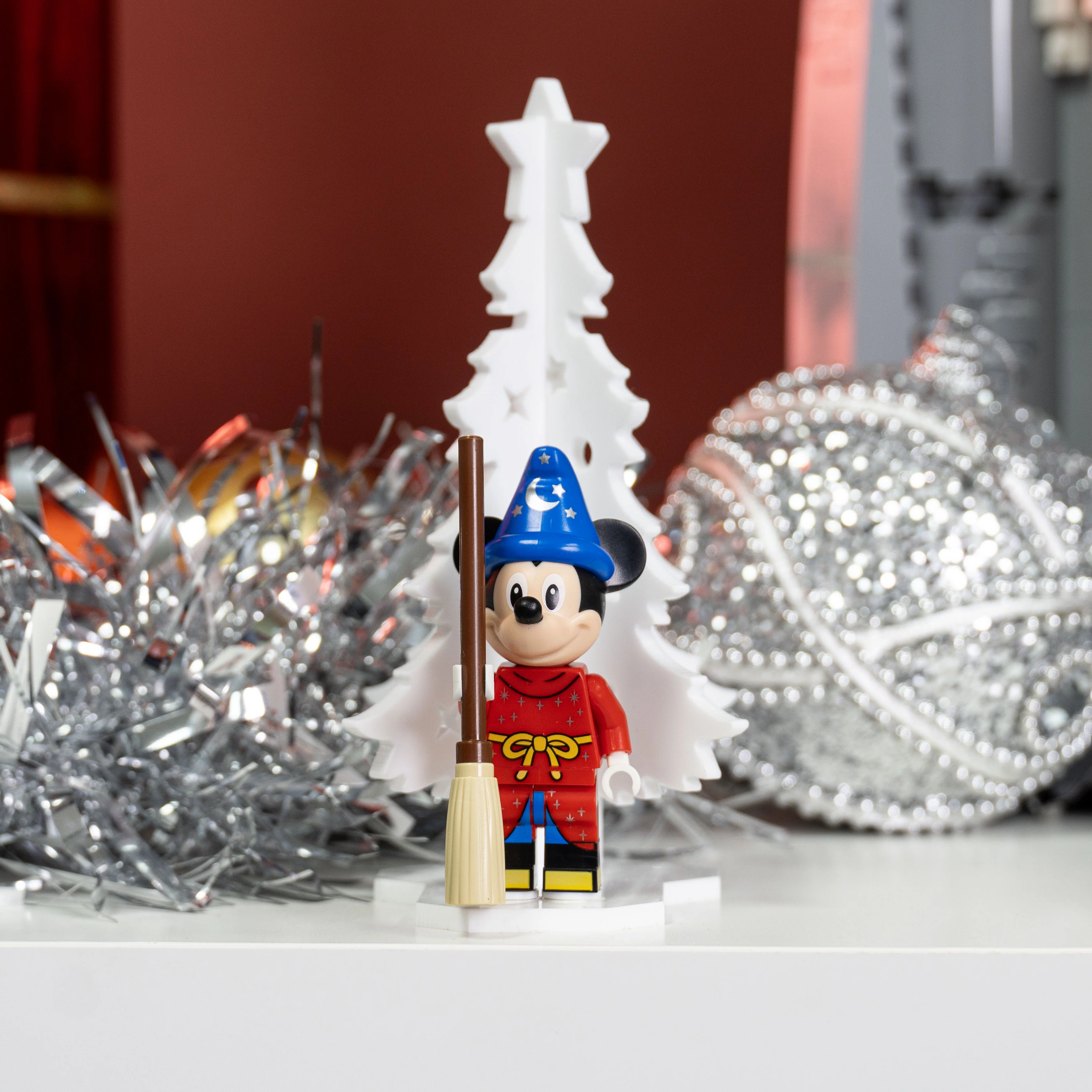 Minifigure Christmas Decorations - 5 Pack - Image 10