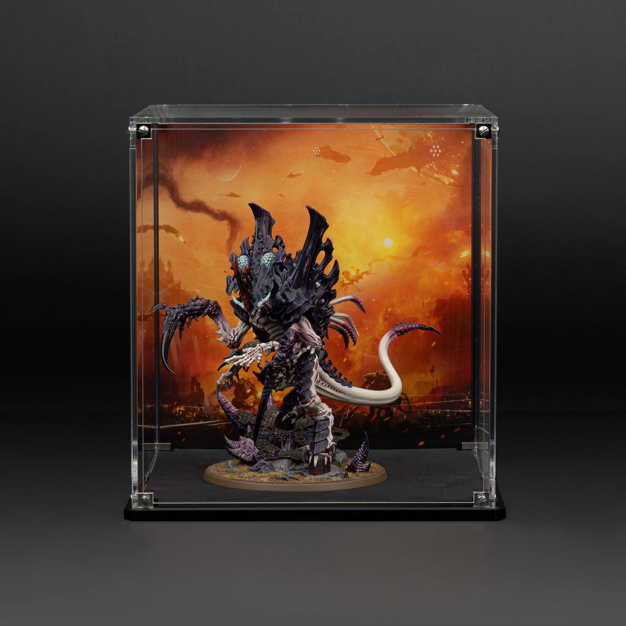 Oversized Miniature Display Case for Warhammer® with Endless War Background - Image 4