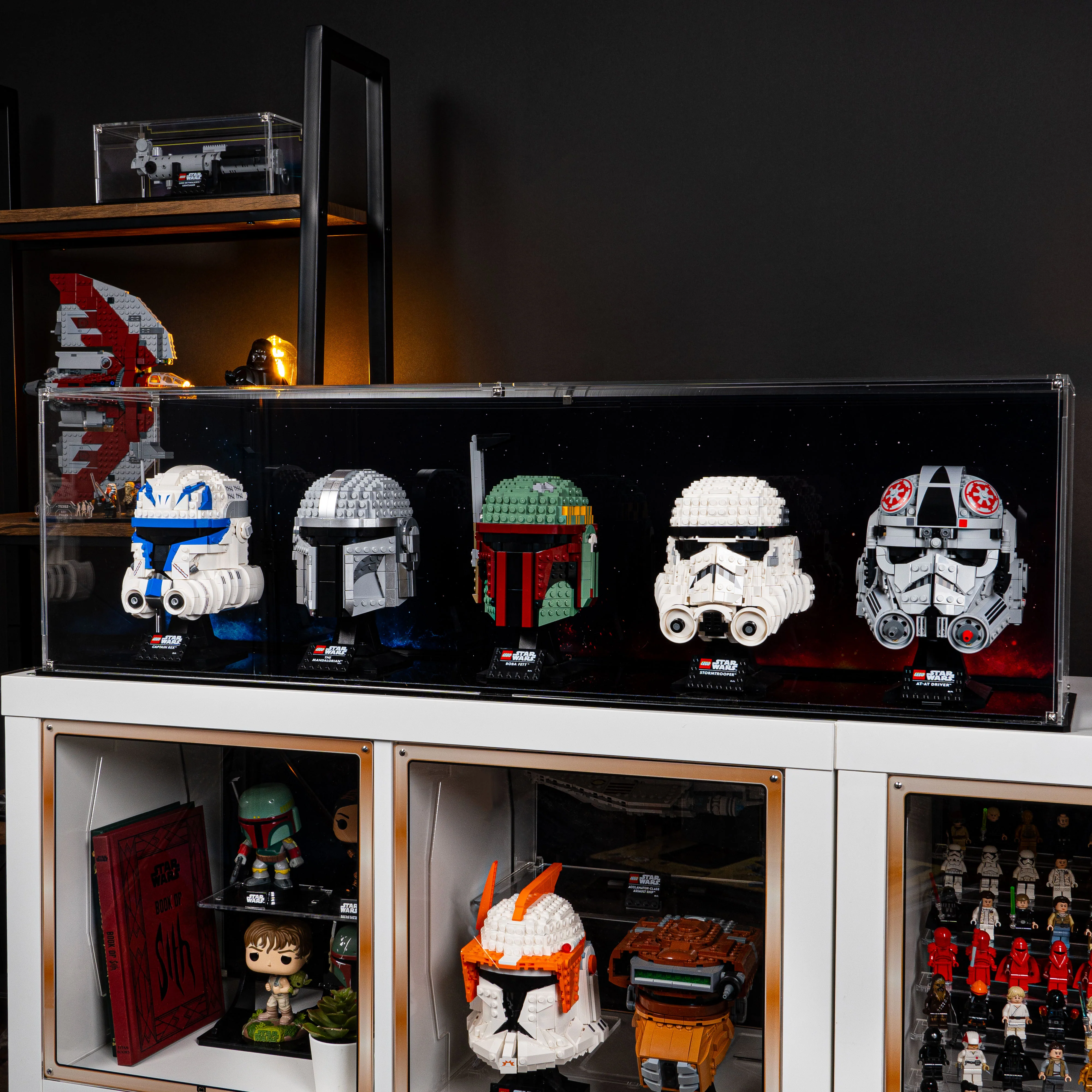 Star Wars™ Themed Display Case for Five LEGO® Helmets - Image 4