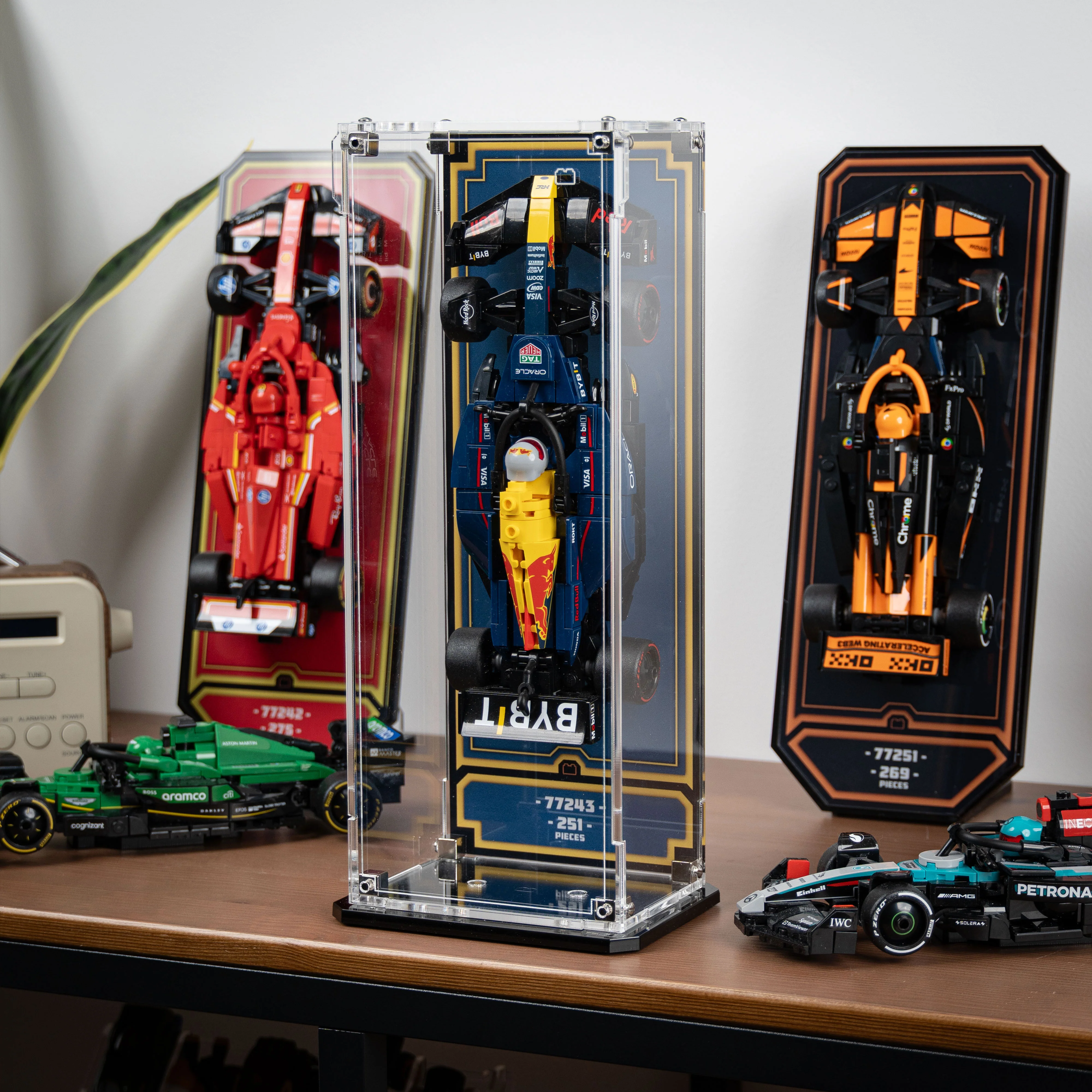 Wall Mountable Display Case for LEGO® Speed Champions: Formula 1 Range - Image 31