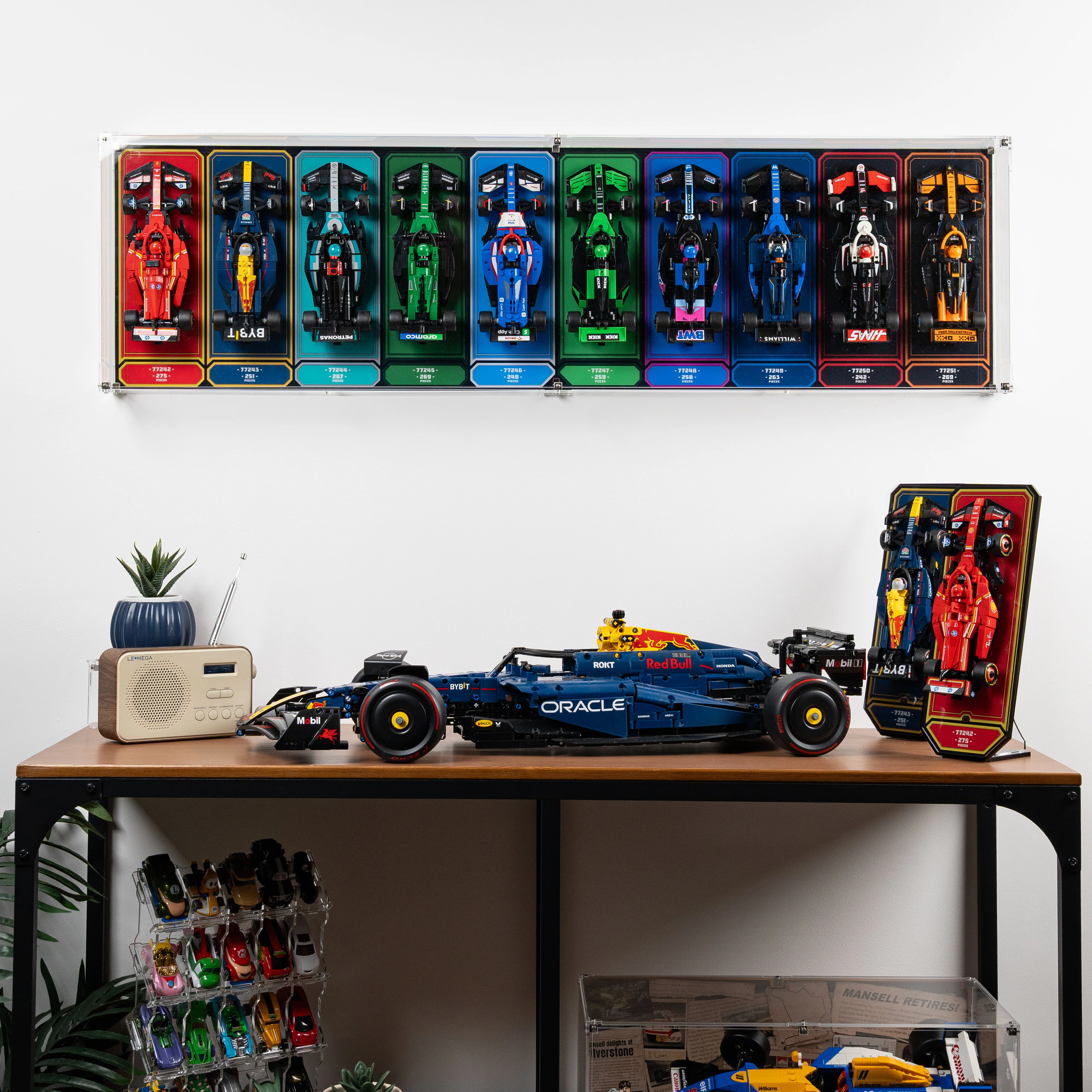 Wall Mountable Display Case for 10 x LEGO® Speed Champions: Formula 1 Range - Image 2