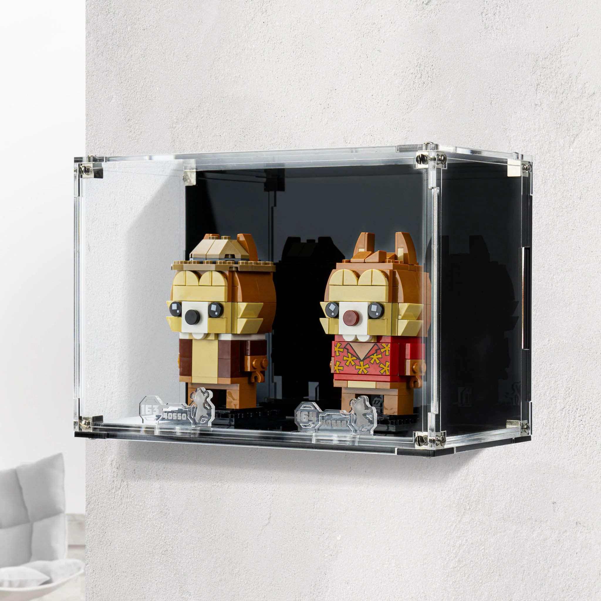 Wall Mounted Display Case for LEGO® Brickheadz Chip & Dale (40550) - Image 5
