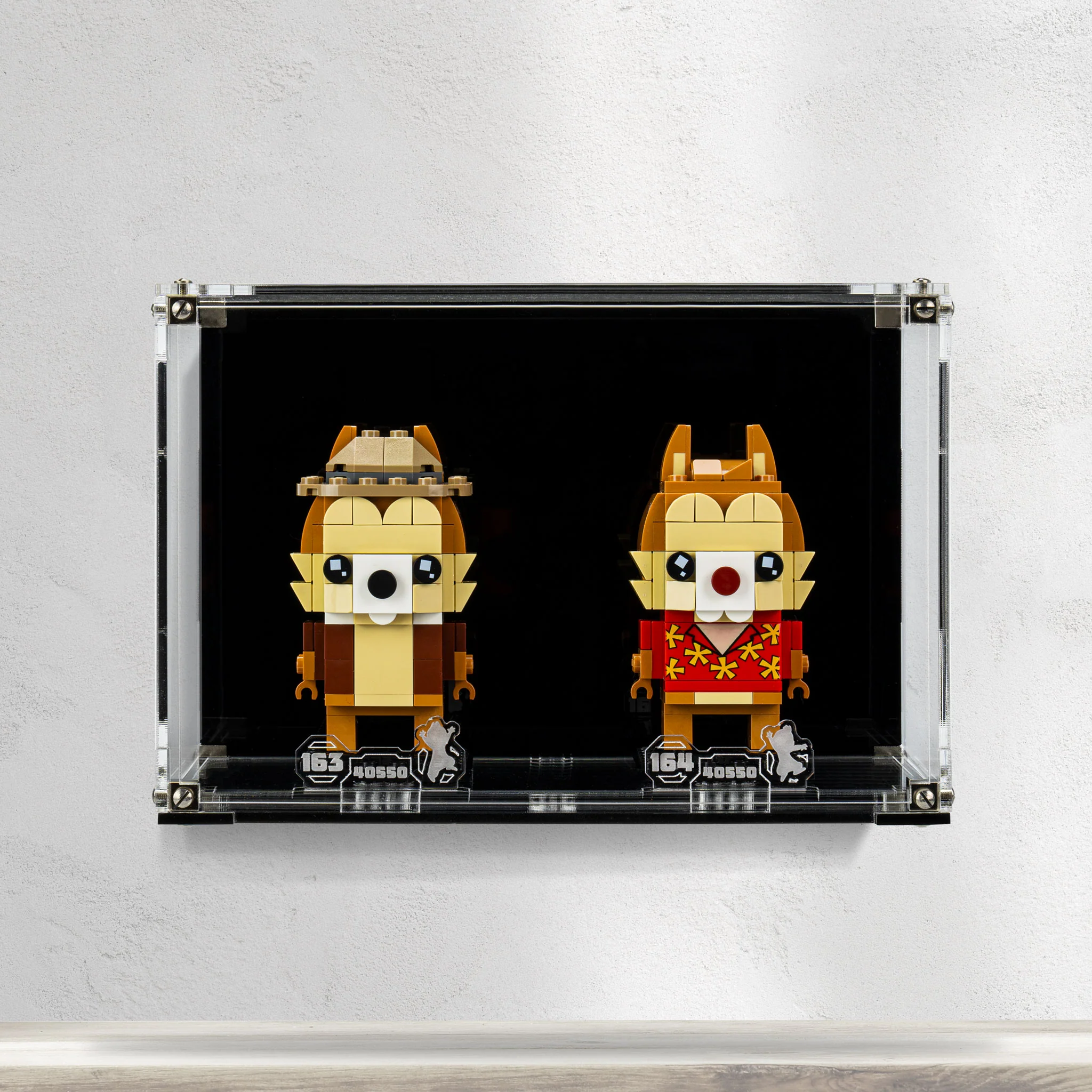 Wall Mounted Display Case for LEGO® Brickheadz Chip & Dale (40550) - Image 6
