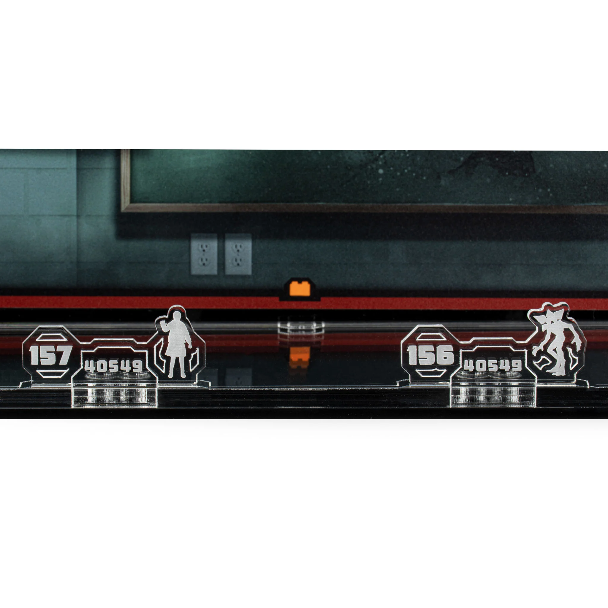 Wall Mounted Display Case for LEGO® Brickheadz Demogorgan & Eleven (40549) - Image 3
