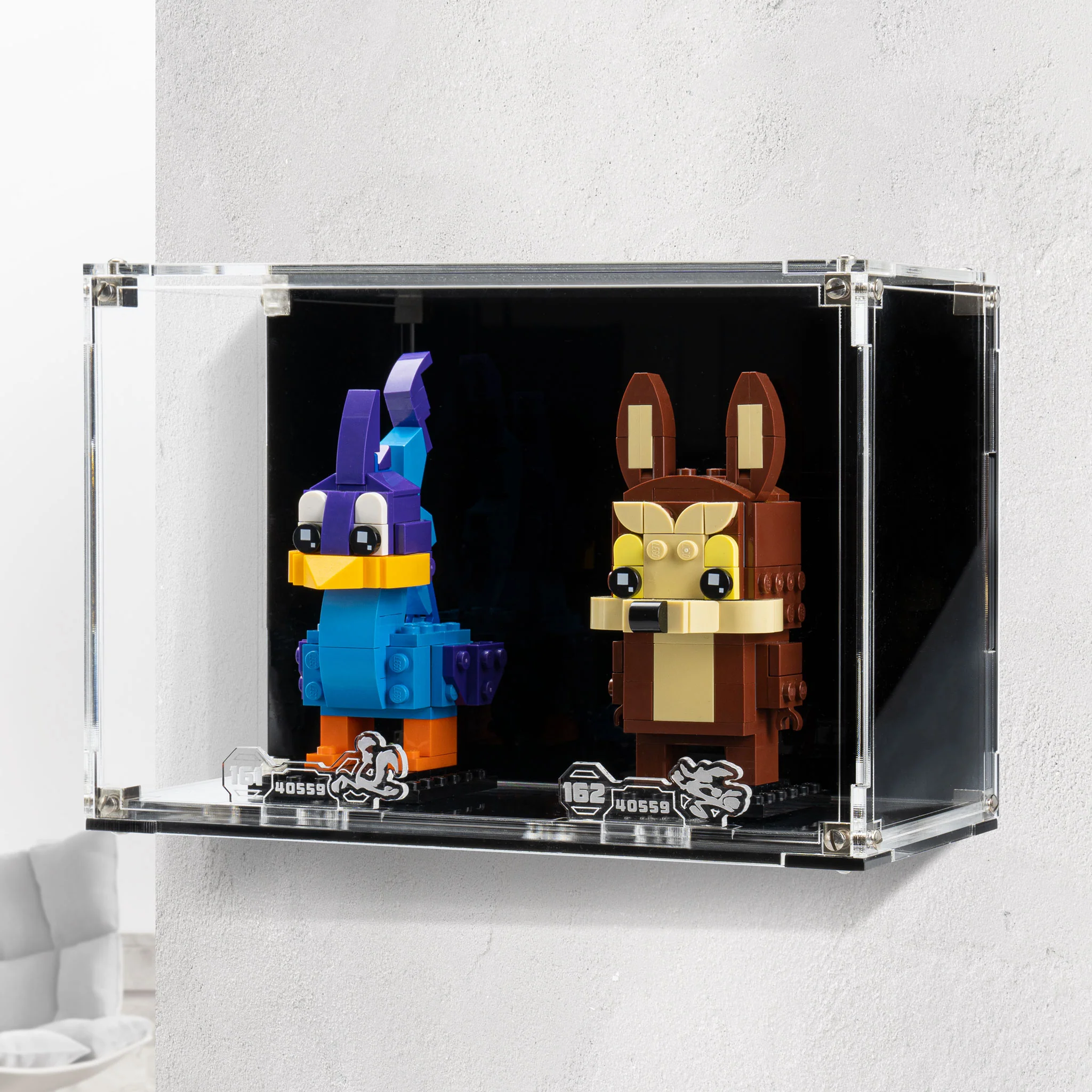 Wall Mounted Display Case for LEGO® Brickheadz Road Runner & Wile. E. Coyote (40559) - Image 5