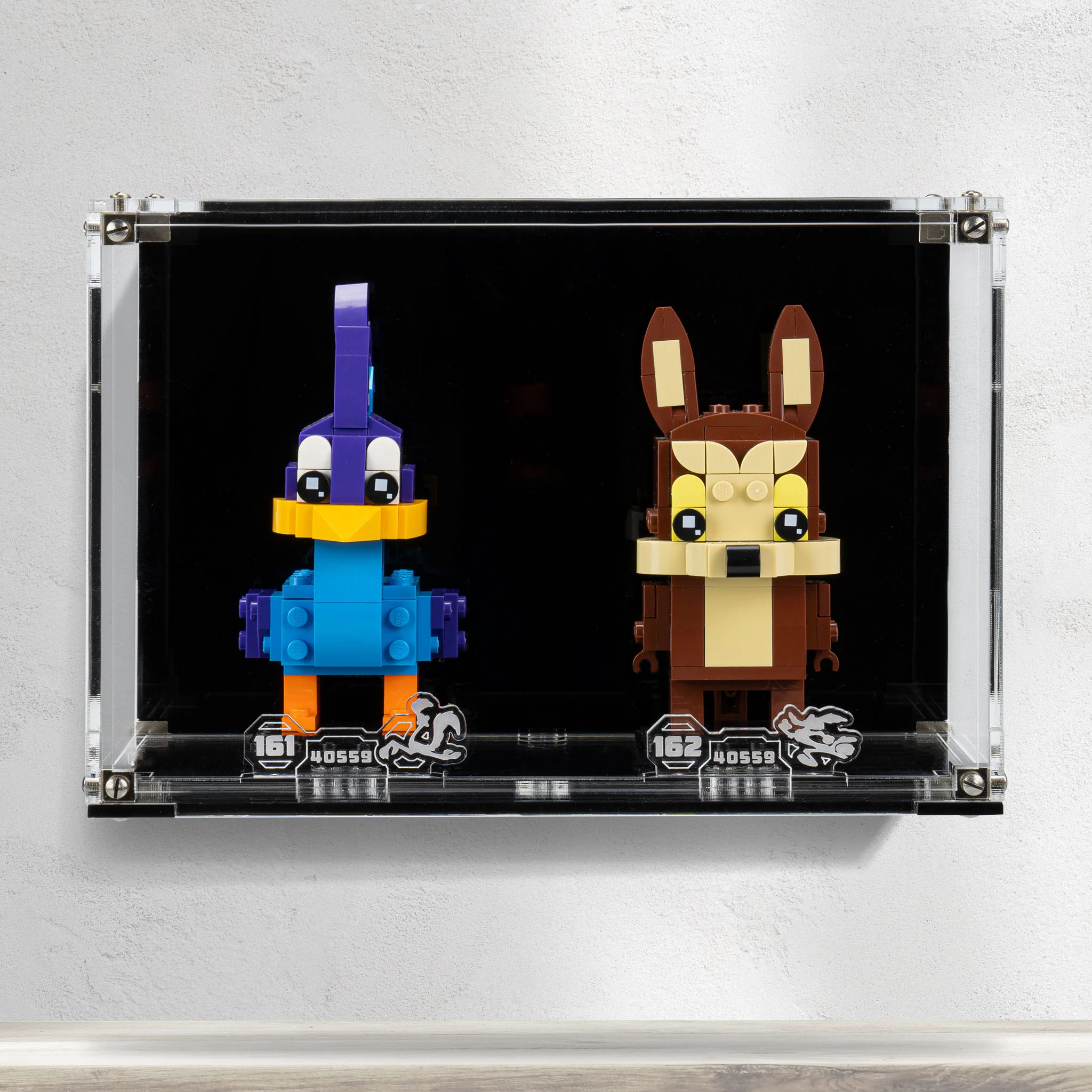 Wall Mounted Display Case for LEGO® Brickheadz Road Runner & Wile. E. Coyote (40559) - Image 6