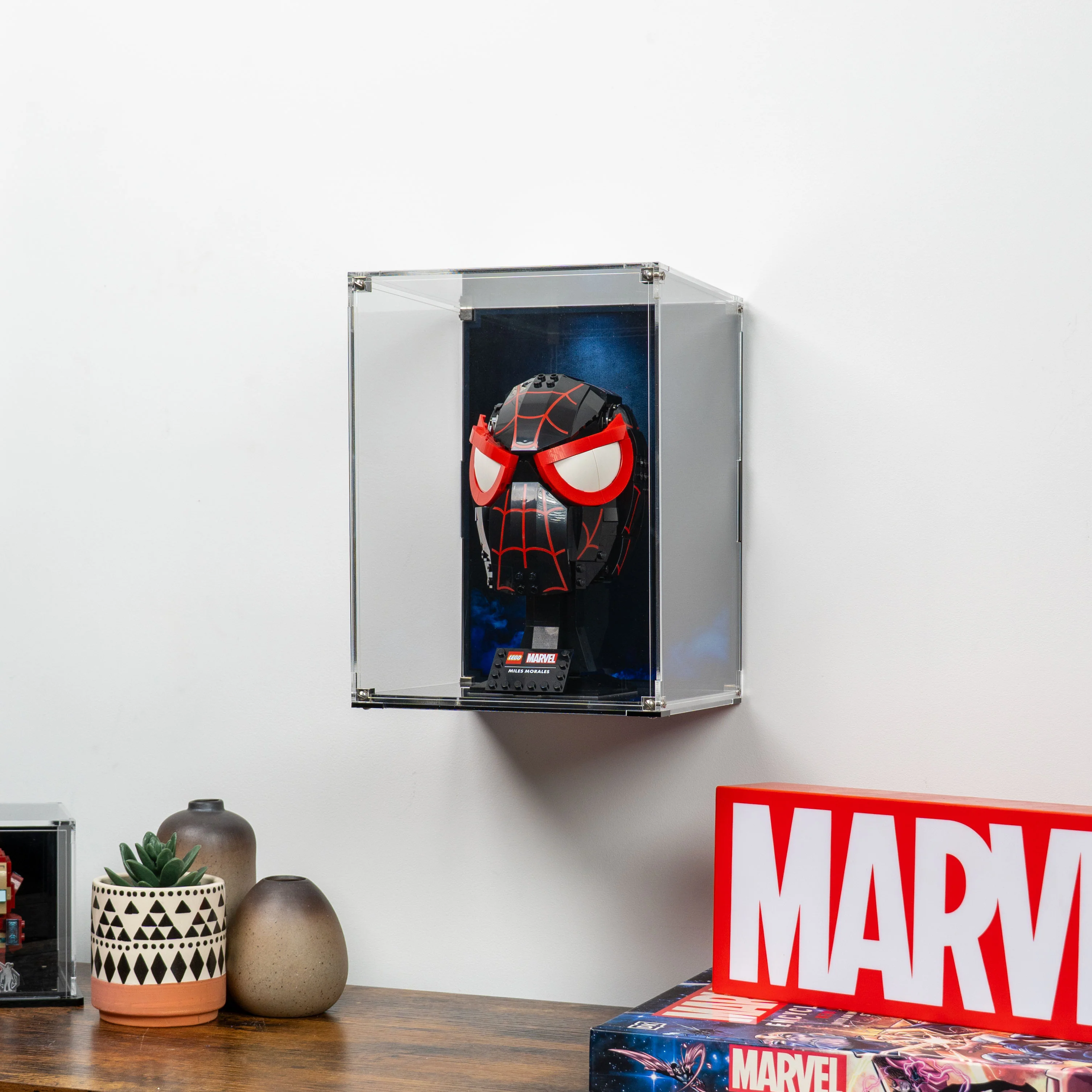 Wall Mounted Display Case for LEGO® Marvel: Miles Morales’ Mask (76329) - Image 5