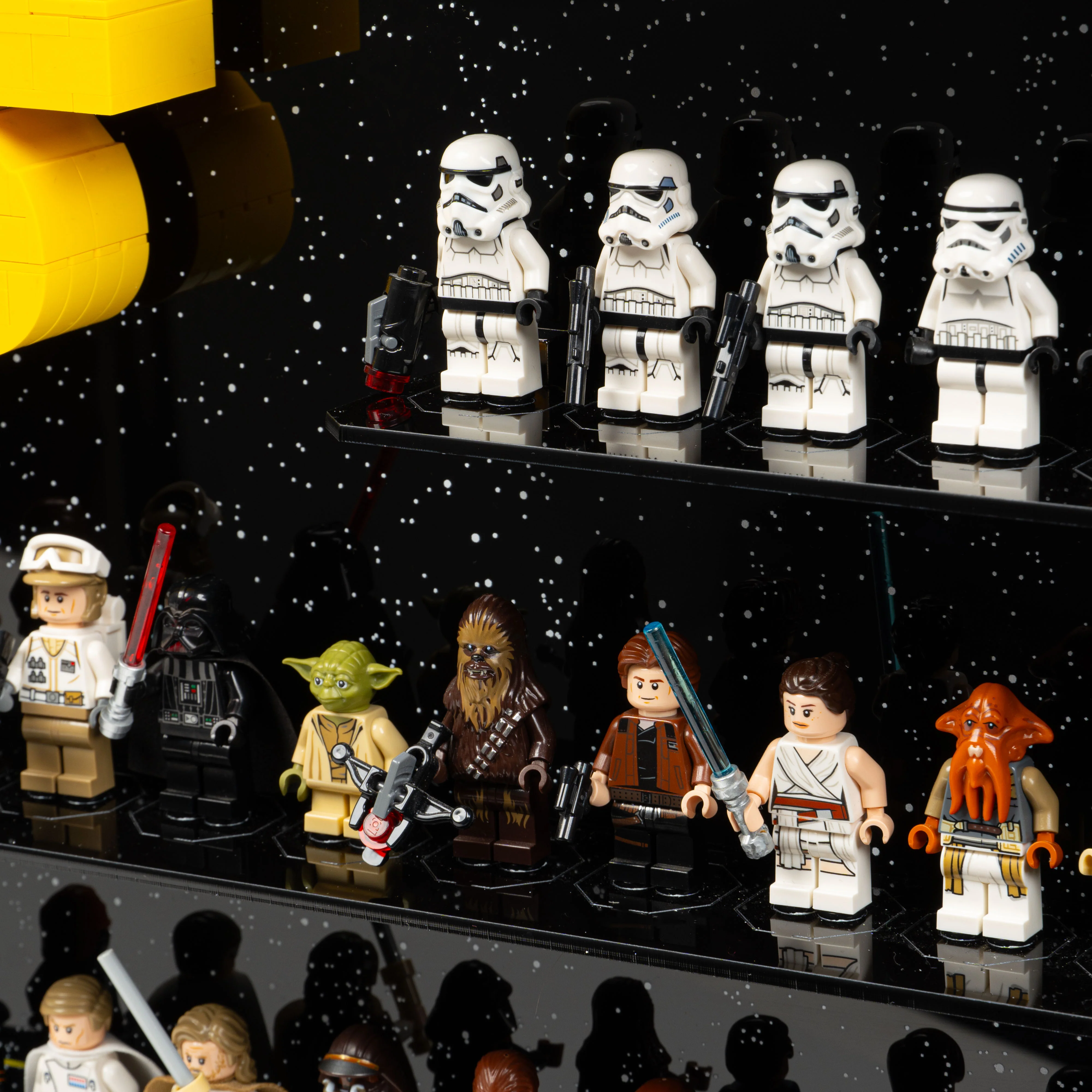 Wall Mounted Display Case for LEGO® Star Wars: Brick-Built Star Wars Logo & 124 Minifigures (75407) - Image 7