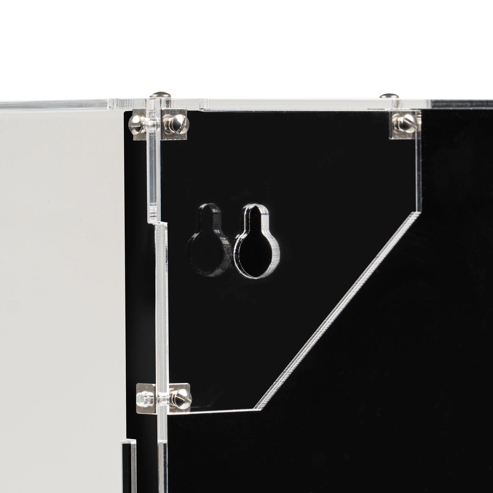 Wall Mounted Display Case for LEGO® Star Wars: K-2SO (75434) - Image 14