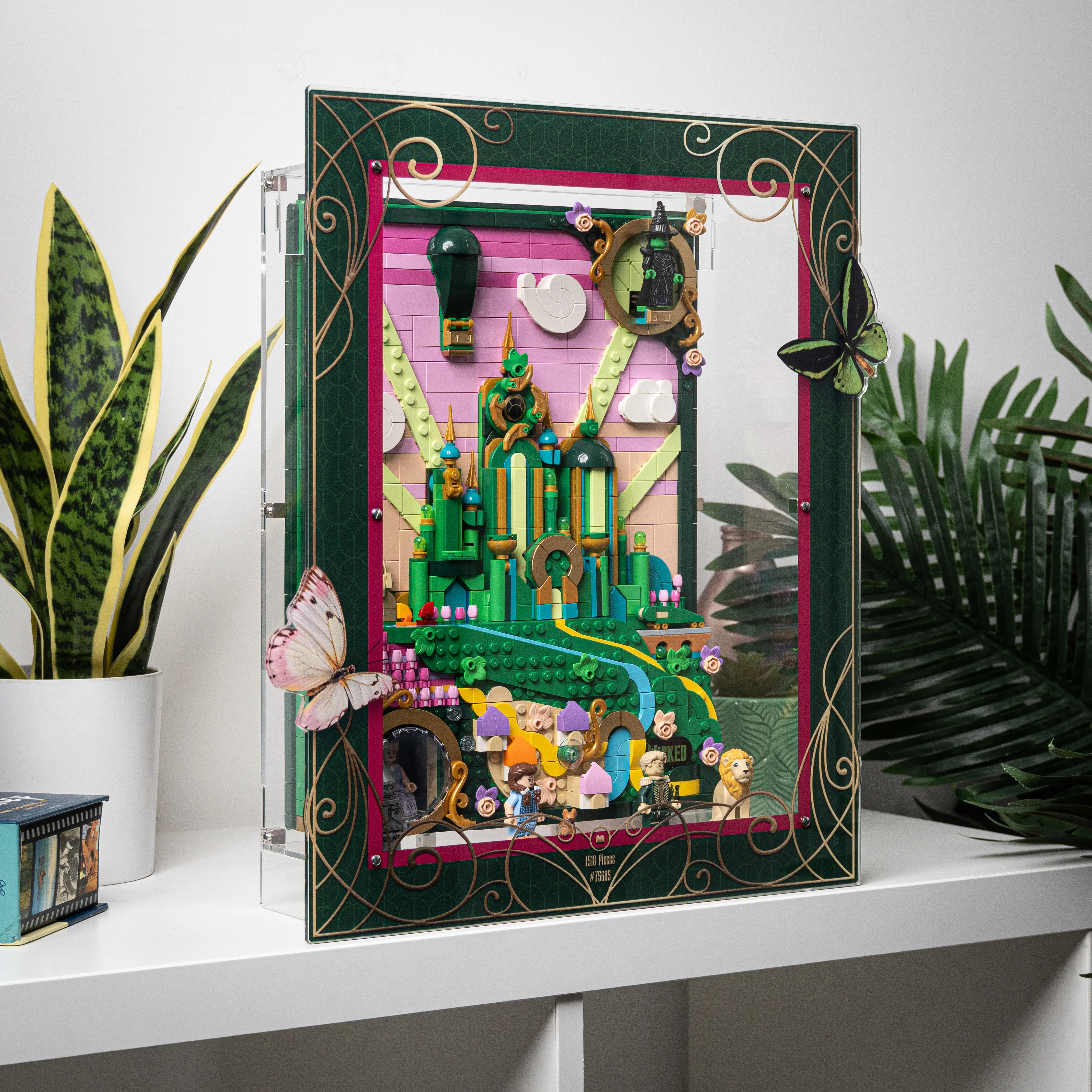 Wall Mounted Display Case for LEGO® Wicked: Emerald City Wall Art (75685) - Image 17