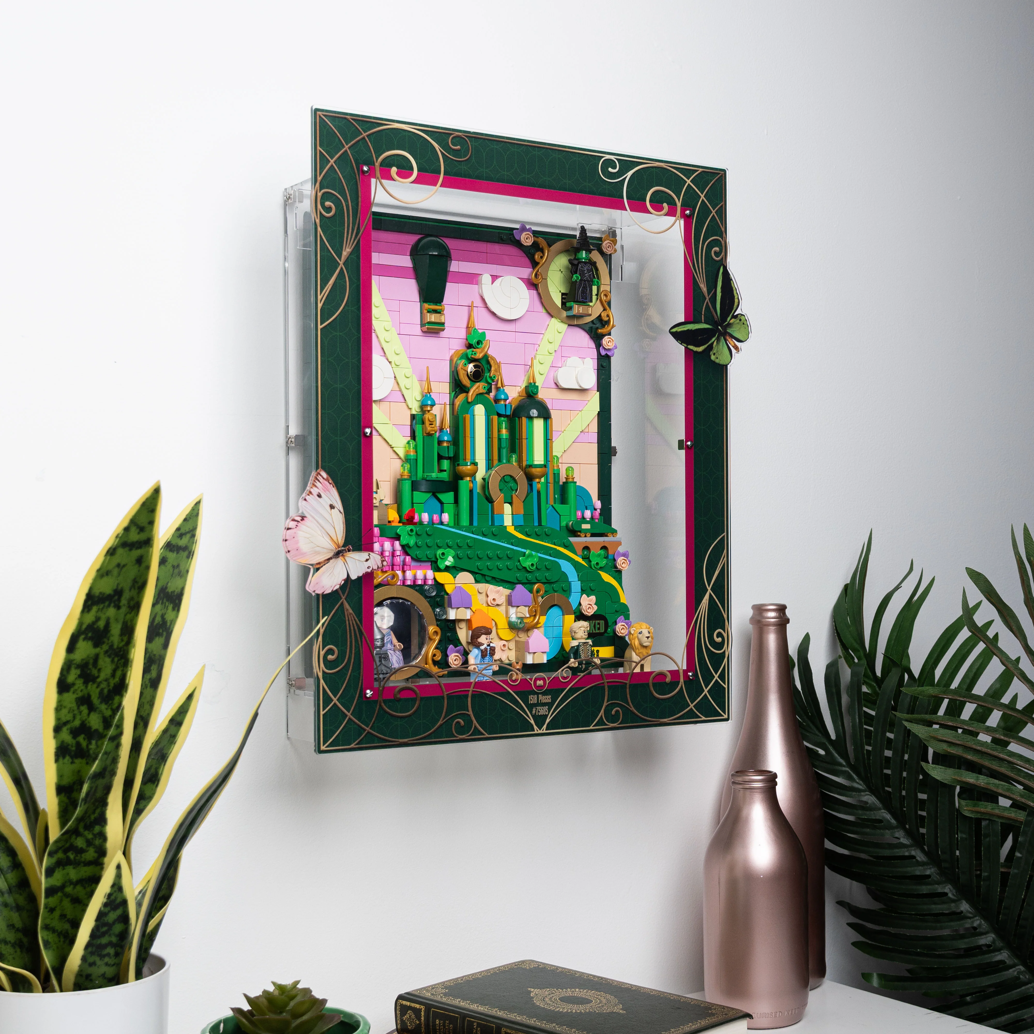 Wall Mounted Display Case for LEGO® Wicked: Emerald City Wall Art (75685) - Image 18