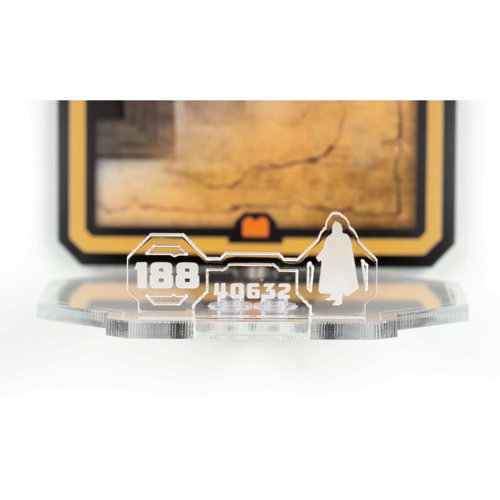 Wall mounted Display for LEGO® Brickheadz: Aragorn™ & Arwen™ (40632) - Image 5
