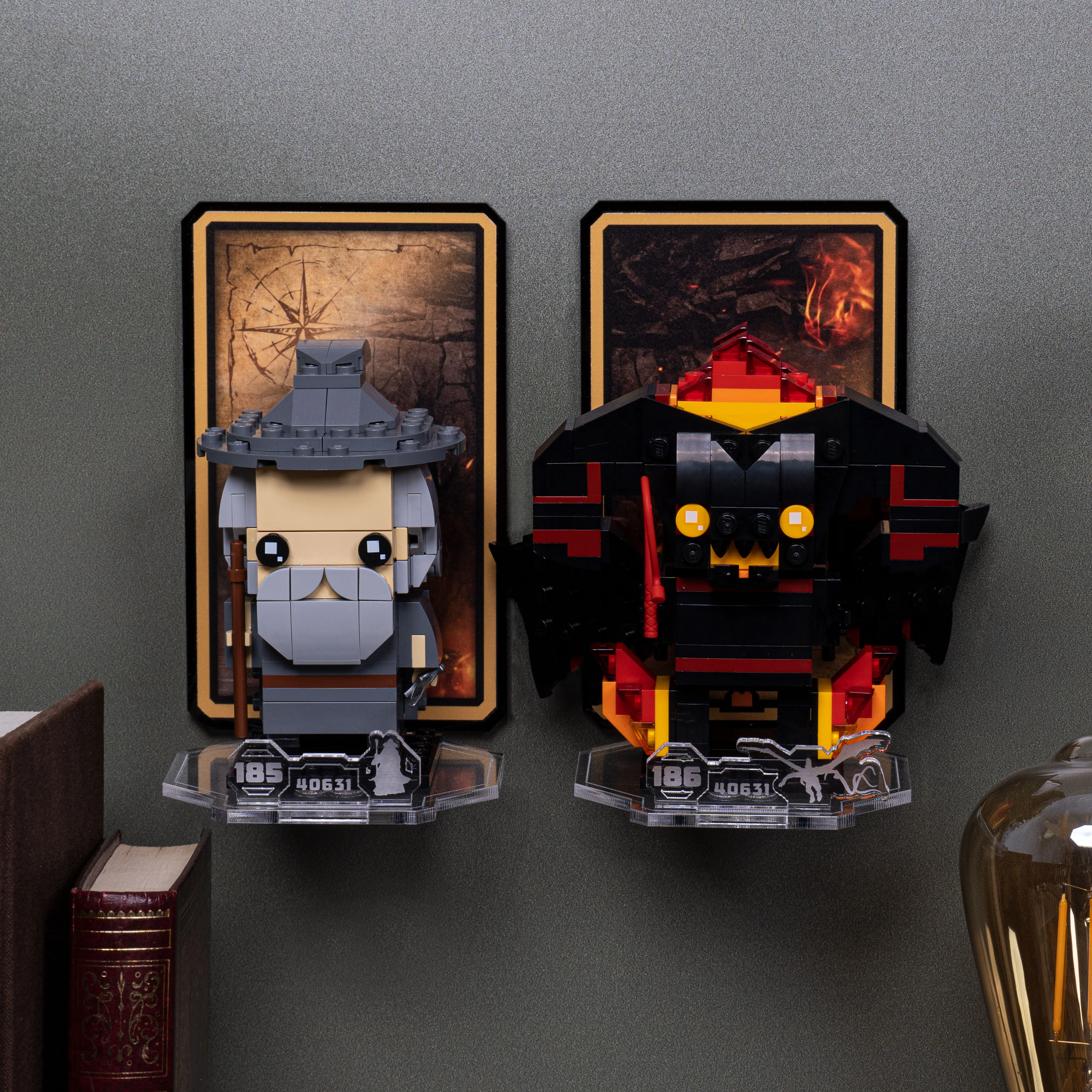 Wall mounted Display for LEGO® Brickheadz: Gandalf the Grey™ & Balrog™ (40631) - Image 6