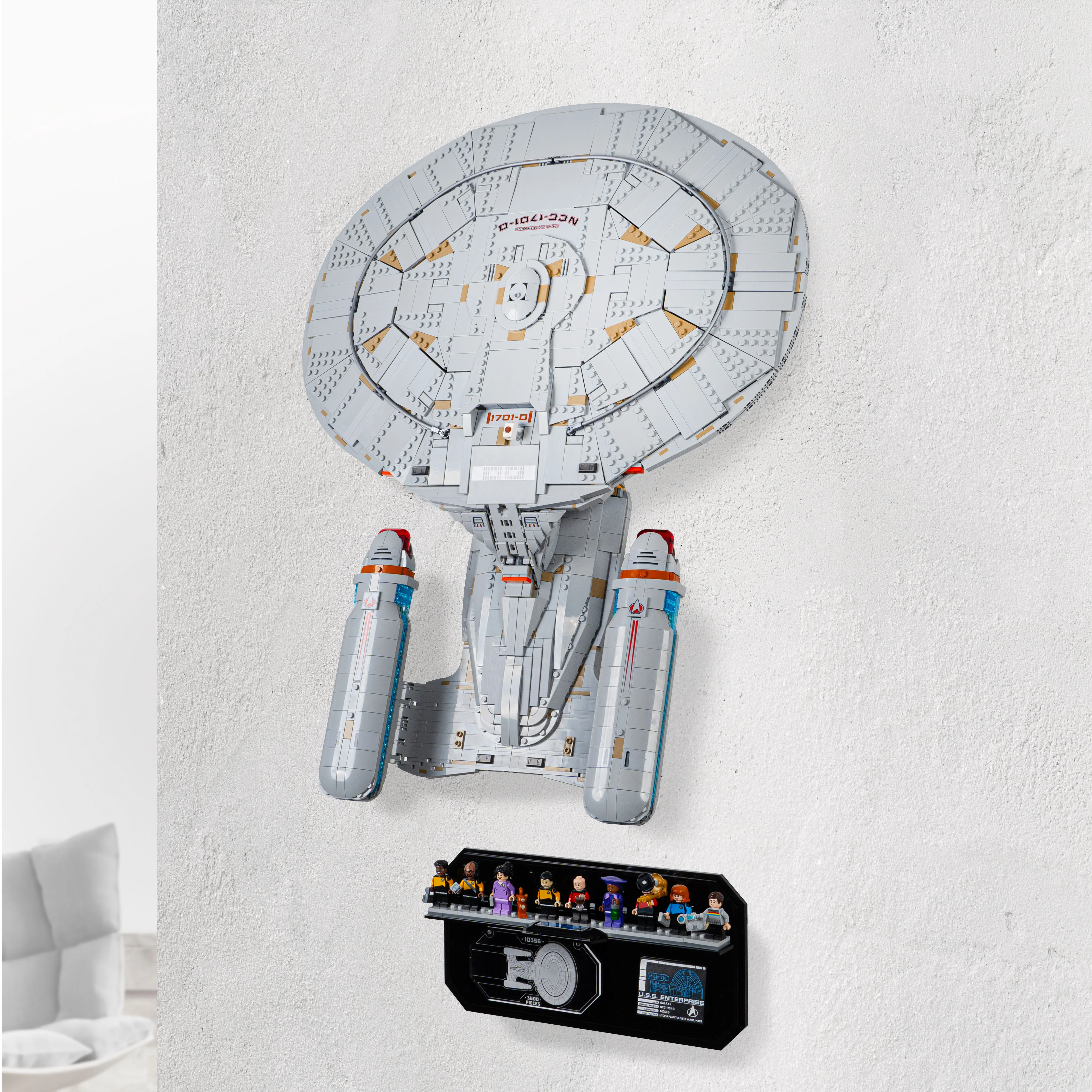 Wall Mounted Display for LEGO® Star Trek: U.S.S. Enterprise NCC-1701-D™ (10356) - Image 4