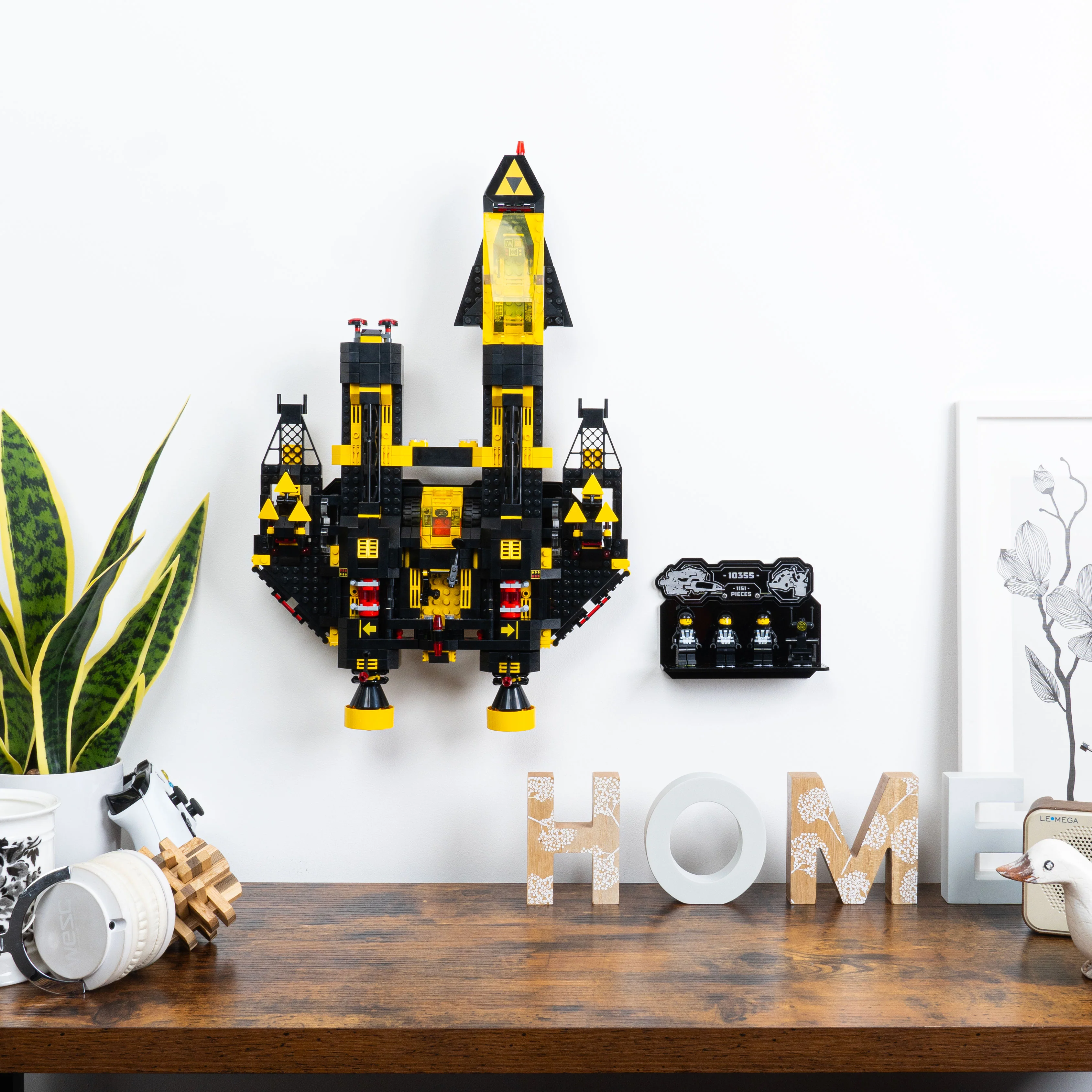 Wall Mounted Display Stand for LEGO® Icons: Blacktron Renegade (10355) - Image 10