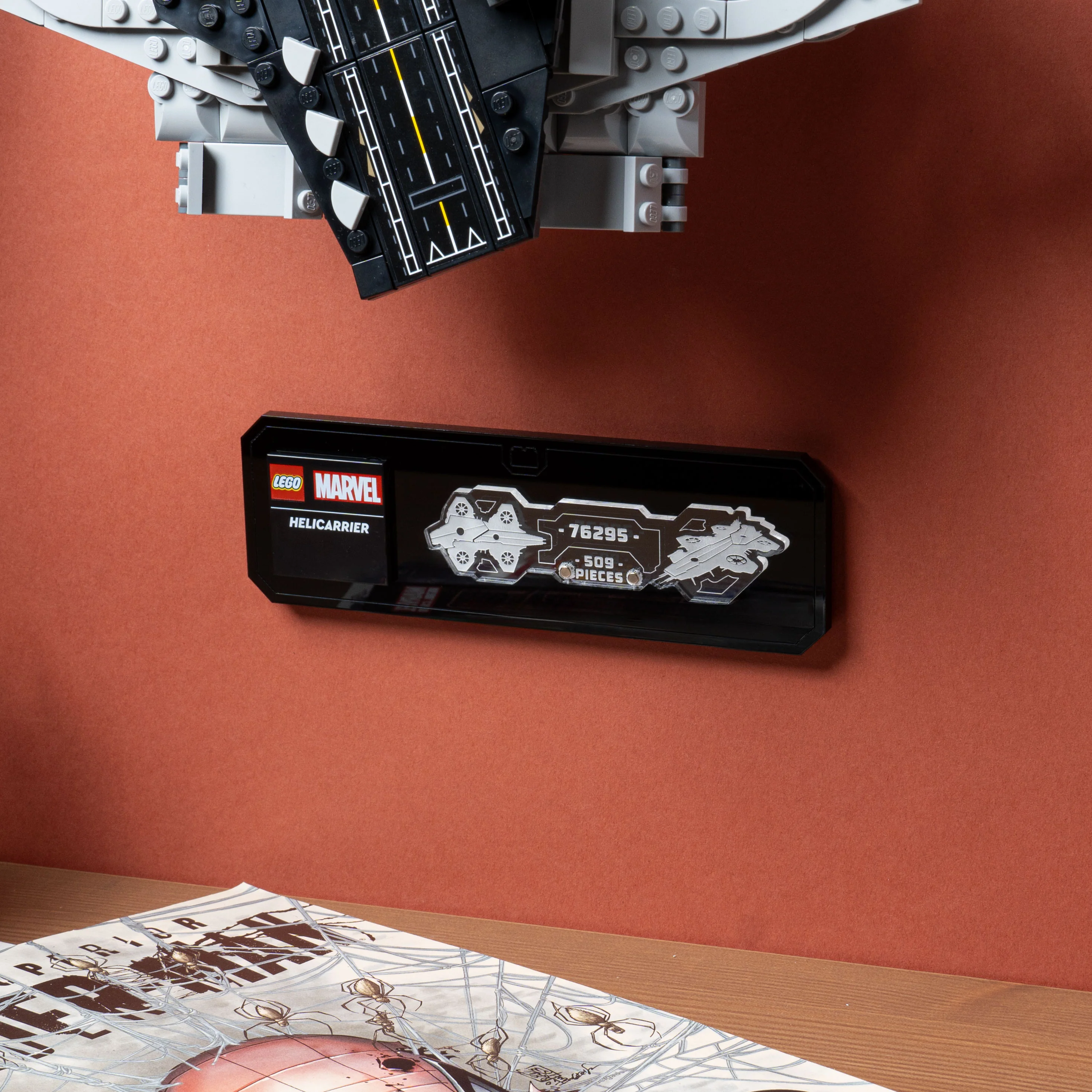 Wall Mounted Display Stand for LEGO® Marvel™ The Avengers Helicarrier (76295) - Image 5