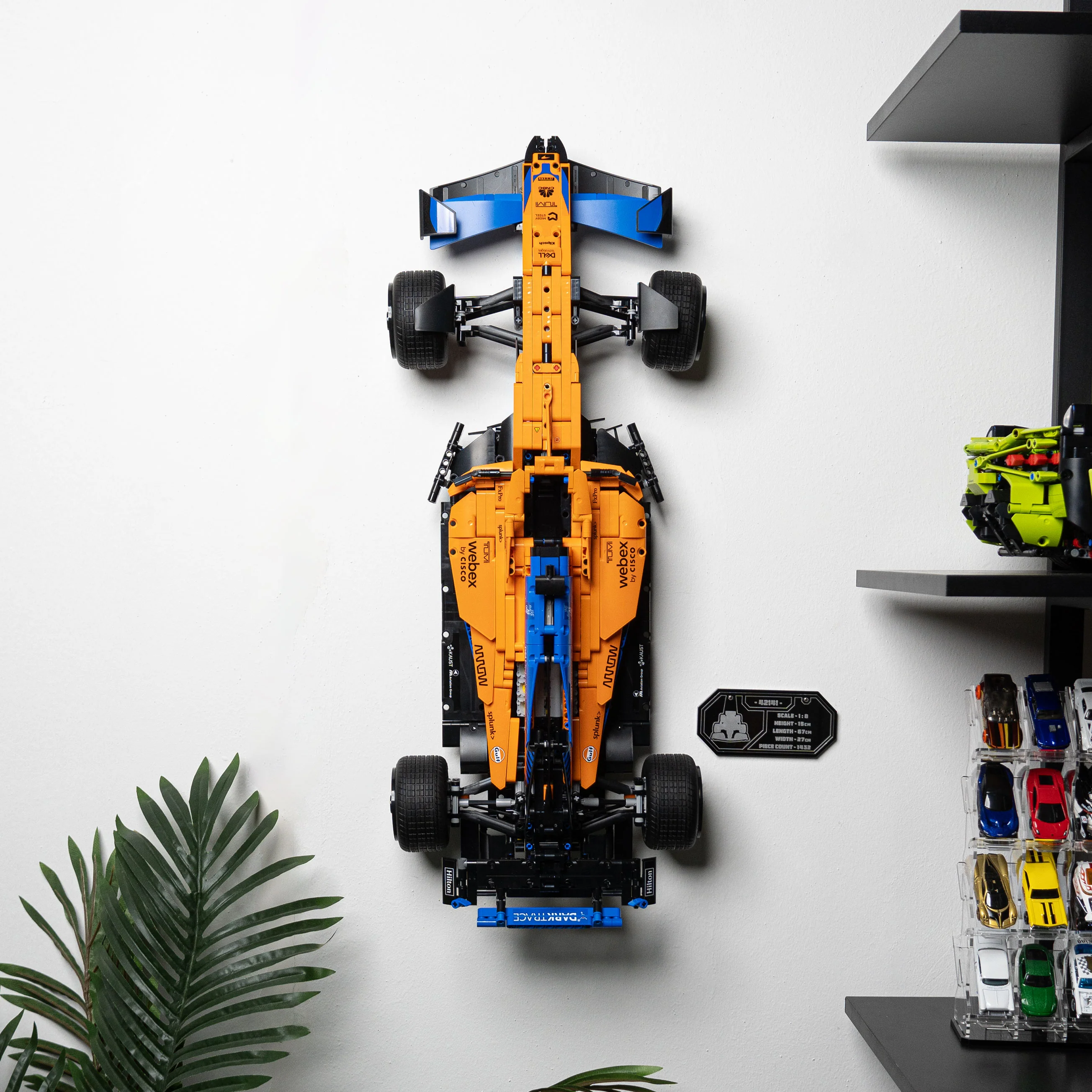 Wall Mounted Display Stand for LEGO® Technic™ McLaren Formula 1™ Race Car (42141) - Image 8